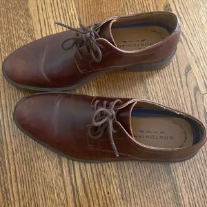 Bostonian dress shoes
